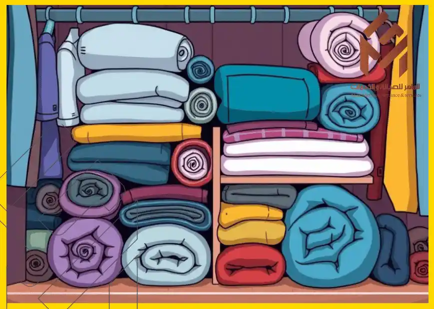 6 تقنيات لطي الملابس لتوفير مساحة في الخزانة والدرج